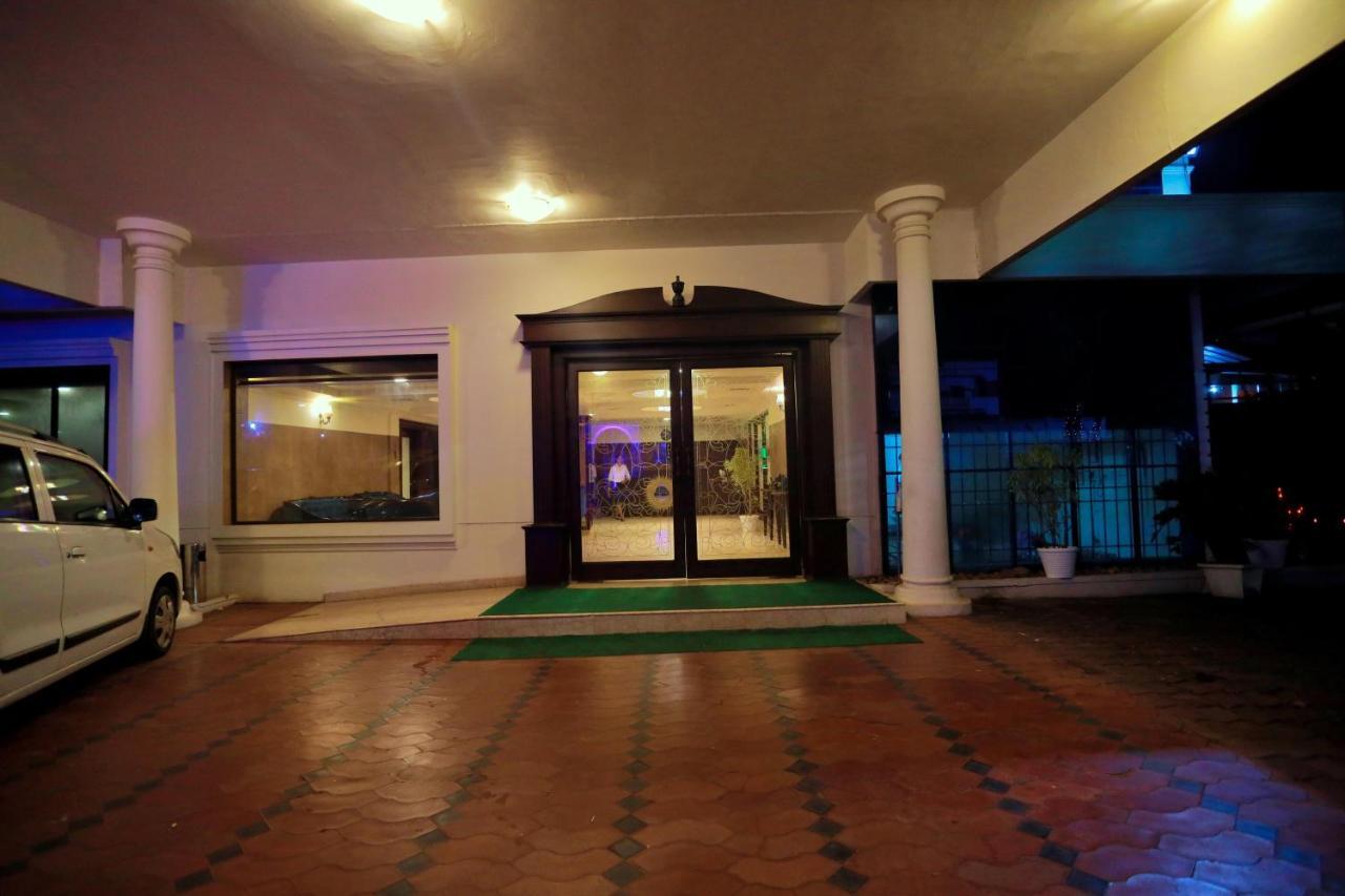 Hotel Edassery Mansion Kochi Exteriör bild